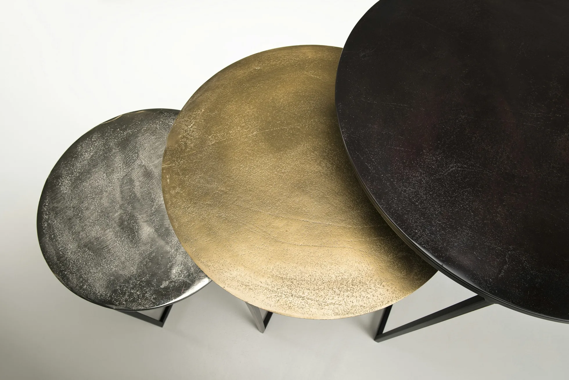 Table gigogne ronde noir or argent (lot de 3) ZALA