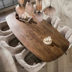 Table à manger bois d'acacia foncé design organique 215 cm NAKO