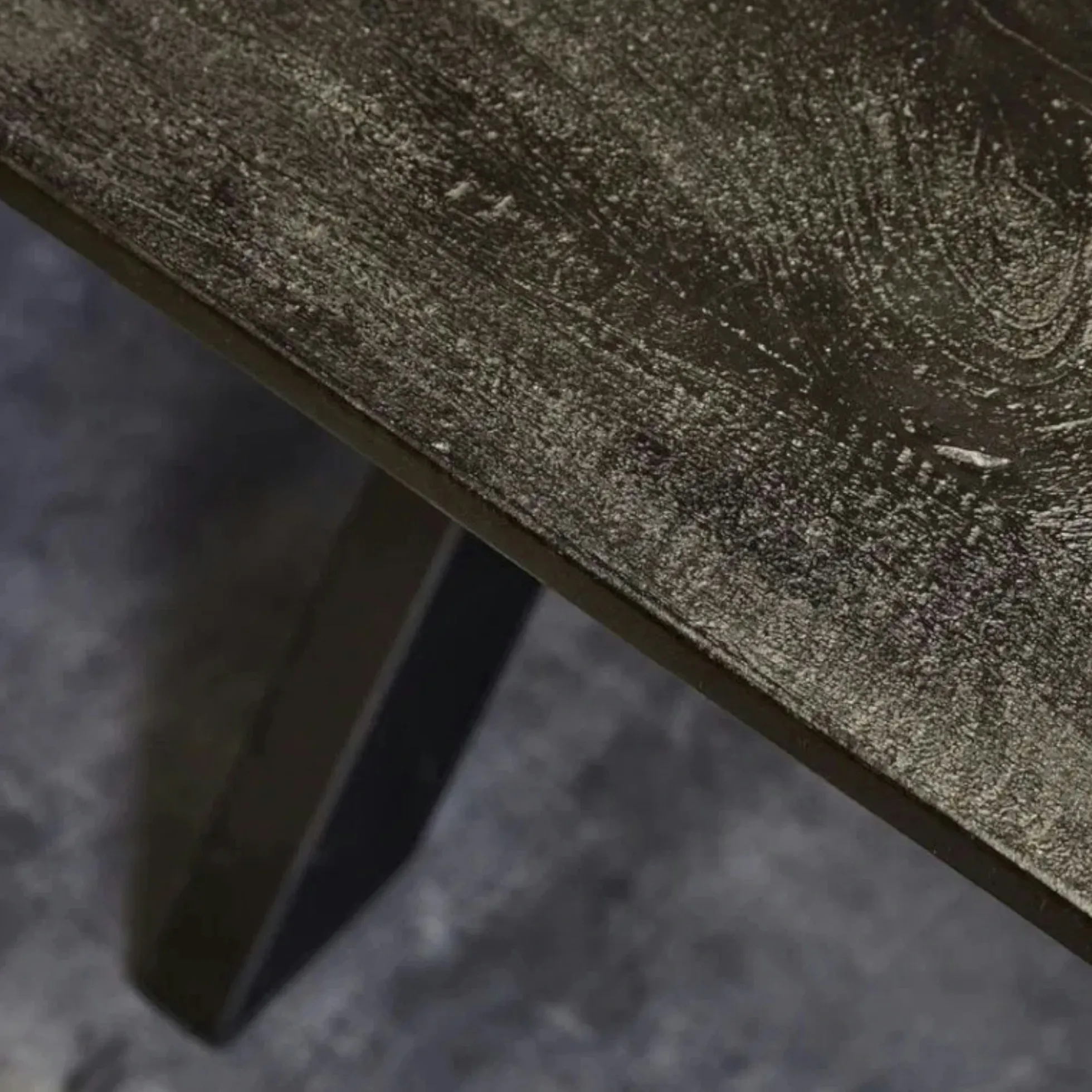 Table à manger noire en bois de manguier 200 cm ALVERA