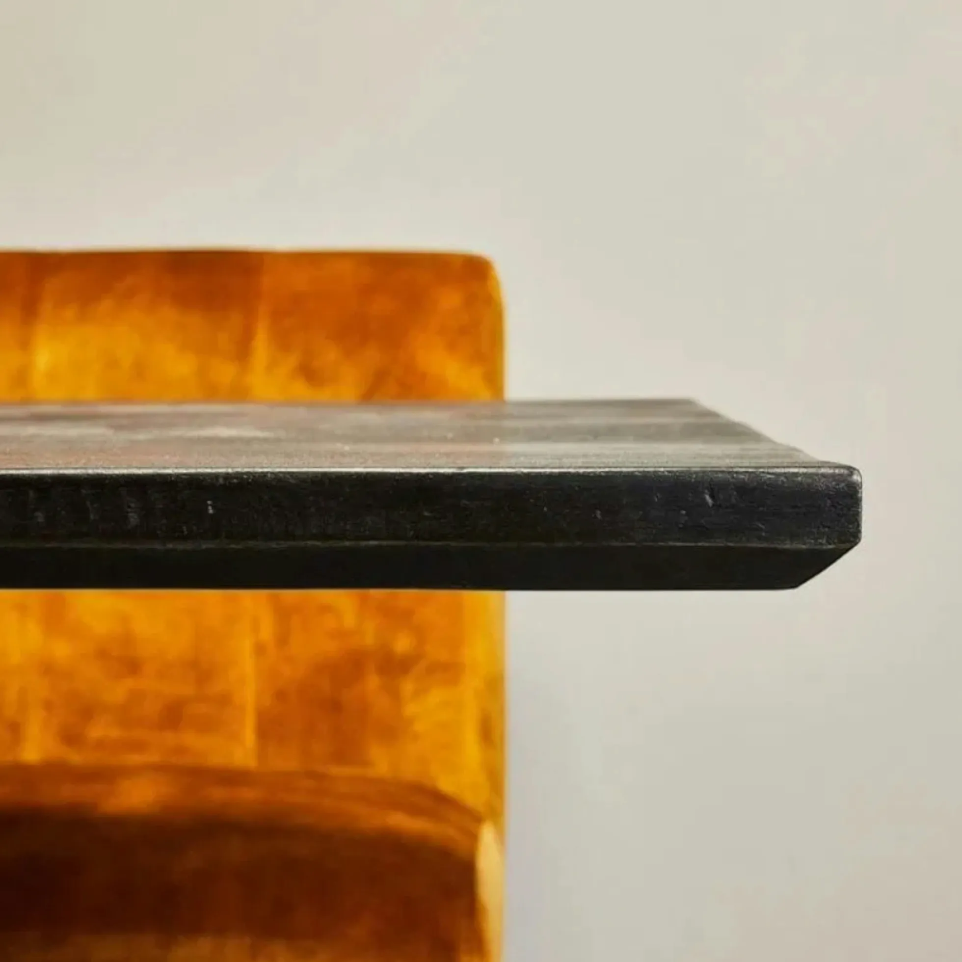 Table à manger noire en bois de manguier 200 cm ALVERA