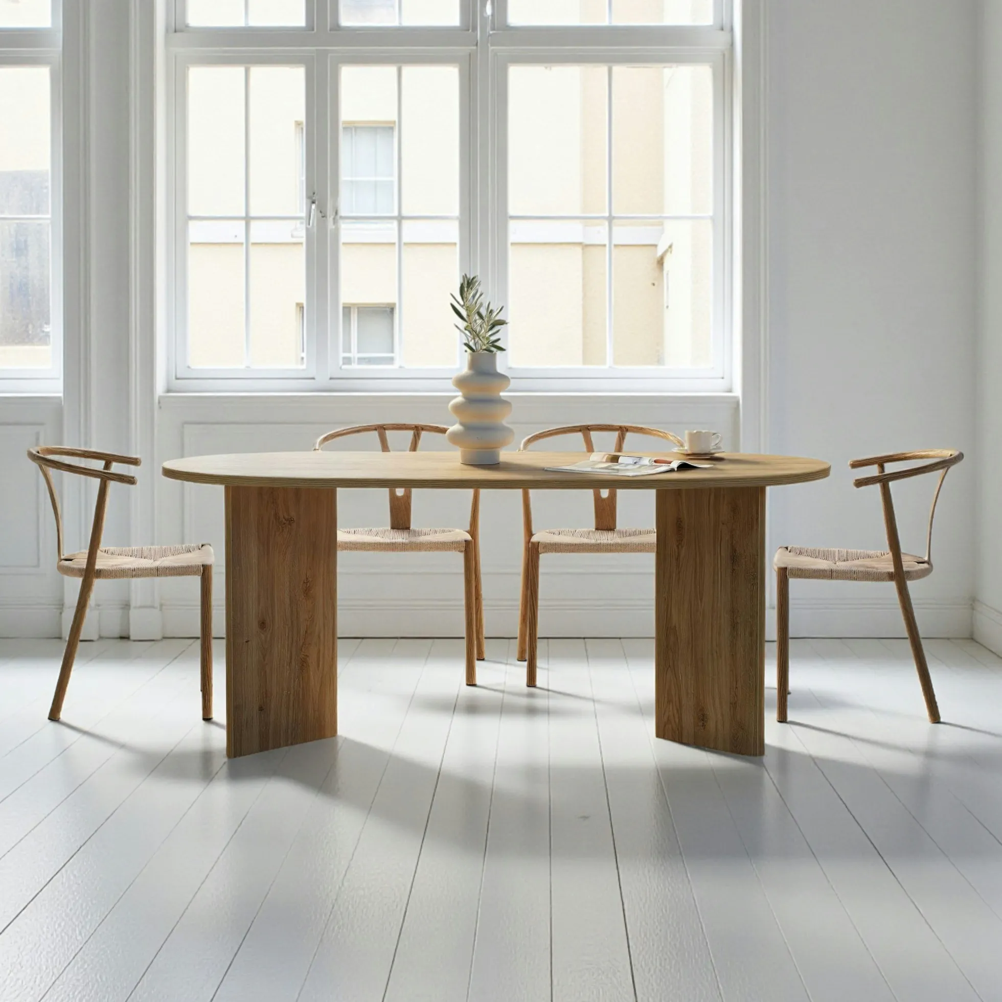 Table à manger ovale effet chêne pieds en V 180 cm MARFA