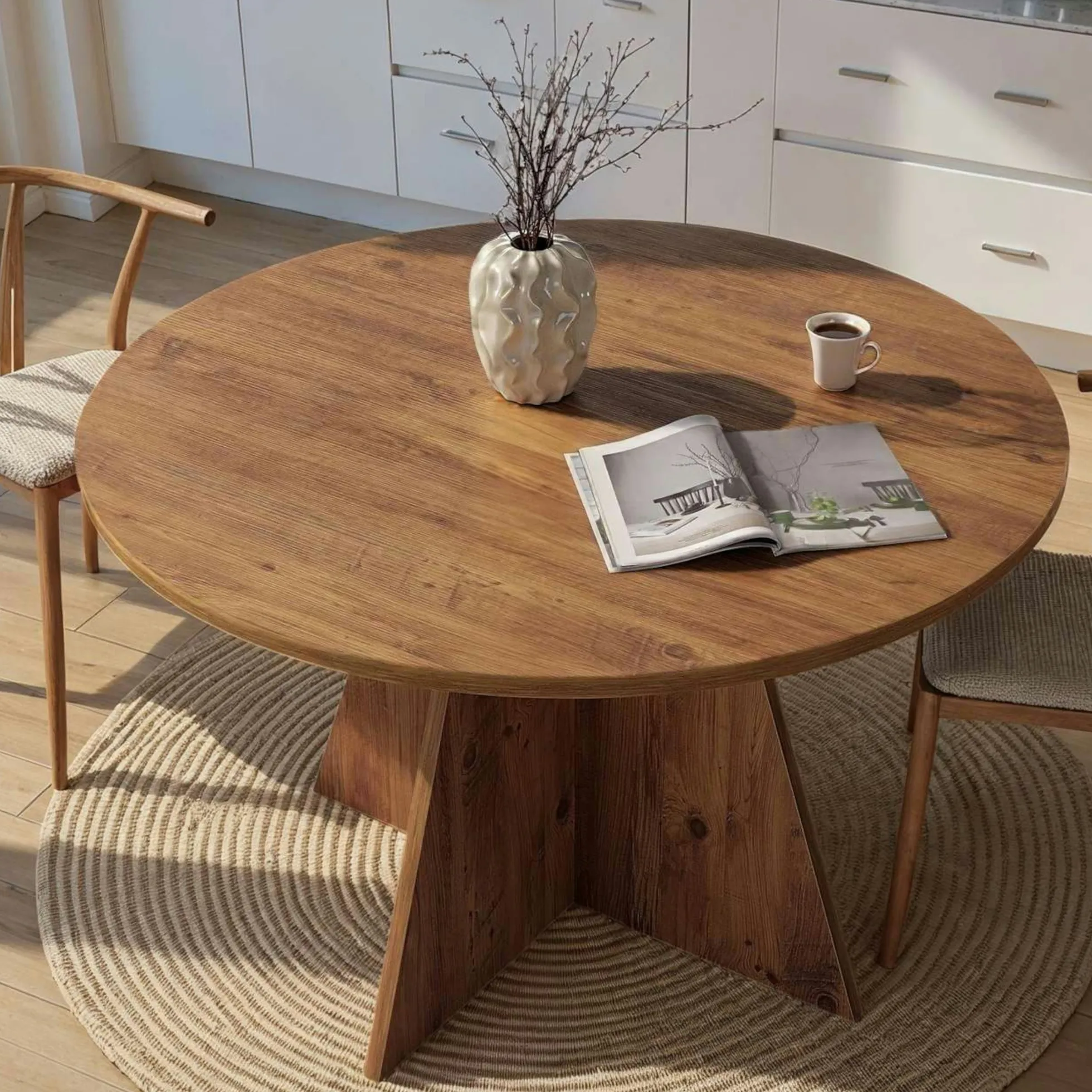 Table à manger ronde effet bois de pin Ø120 cm MARFA