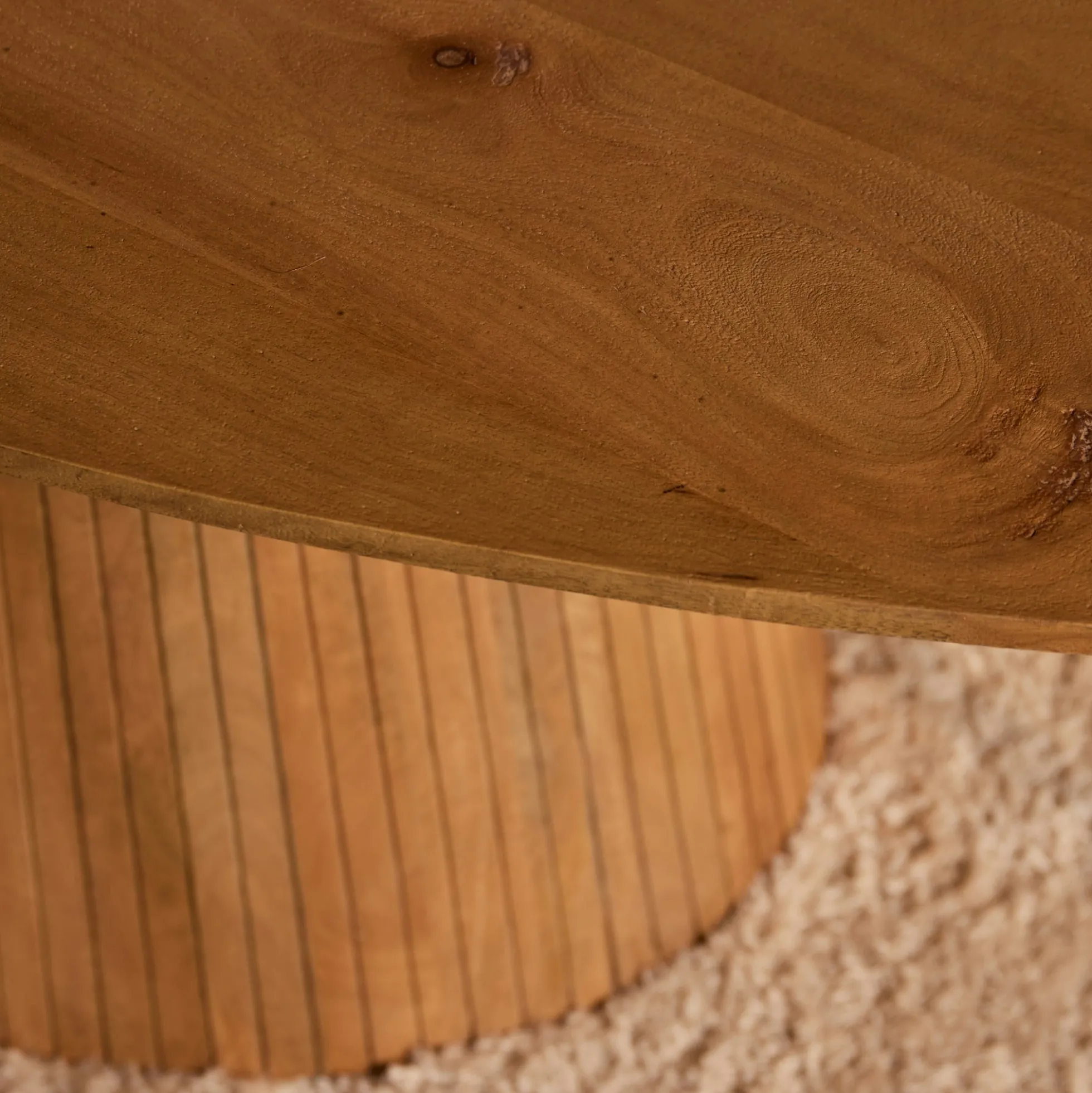 Table ovale bois à pied rainuré 240 cm CALERO