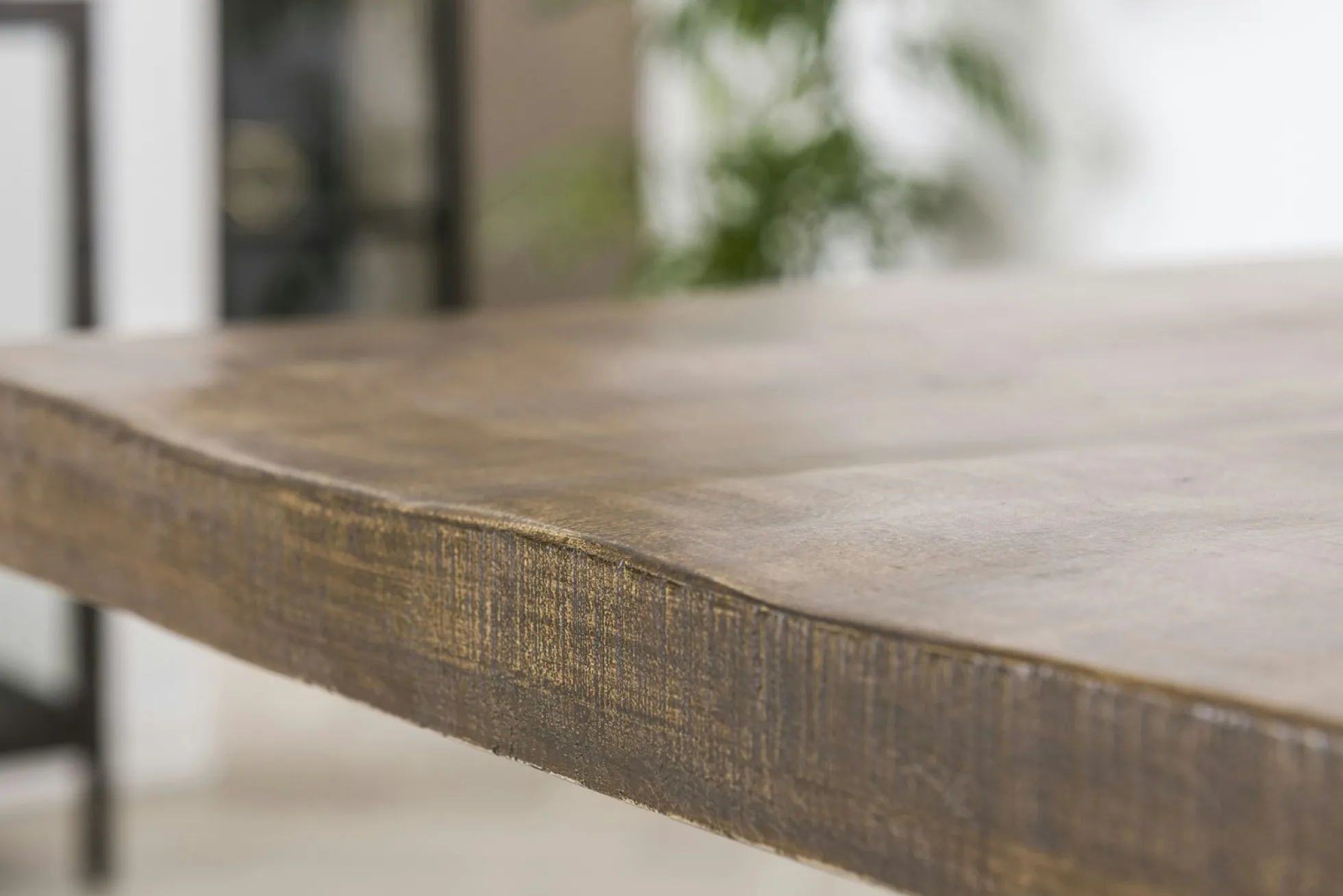 Table pied central bois de manguier 165 cm LUCKNOW