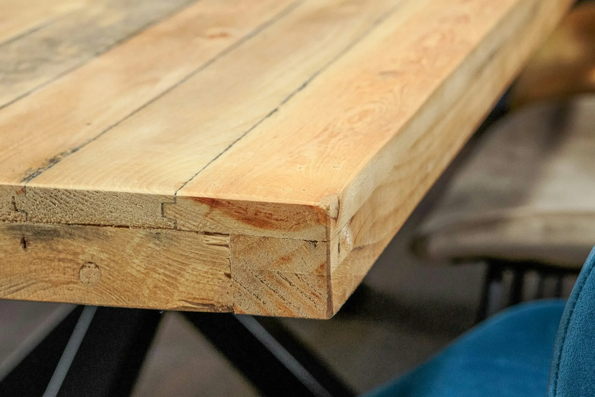 Table pied central en bois recyclé 200 cm CANBERRA