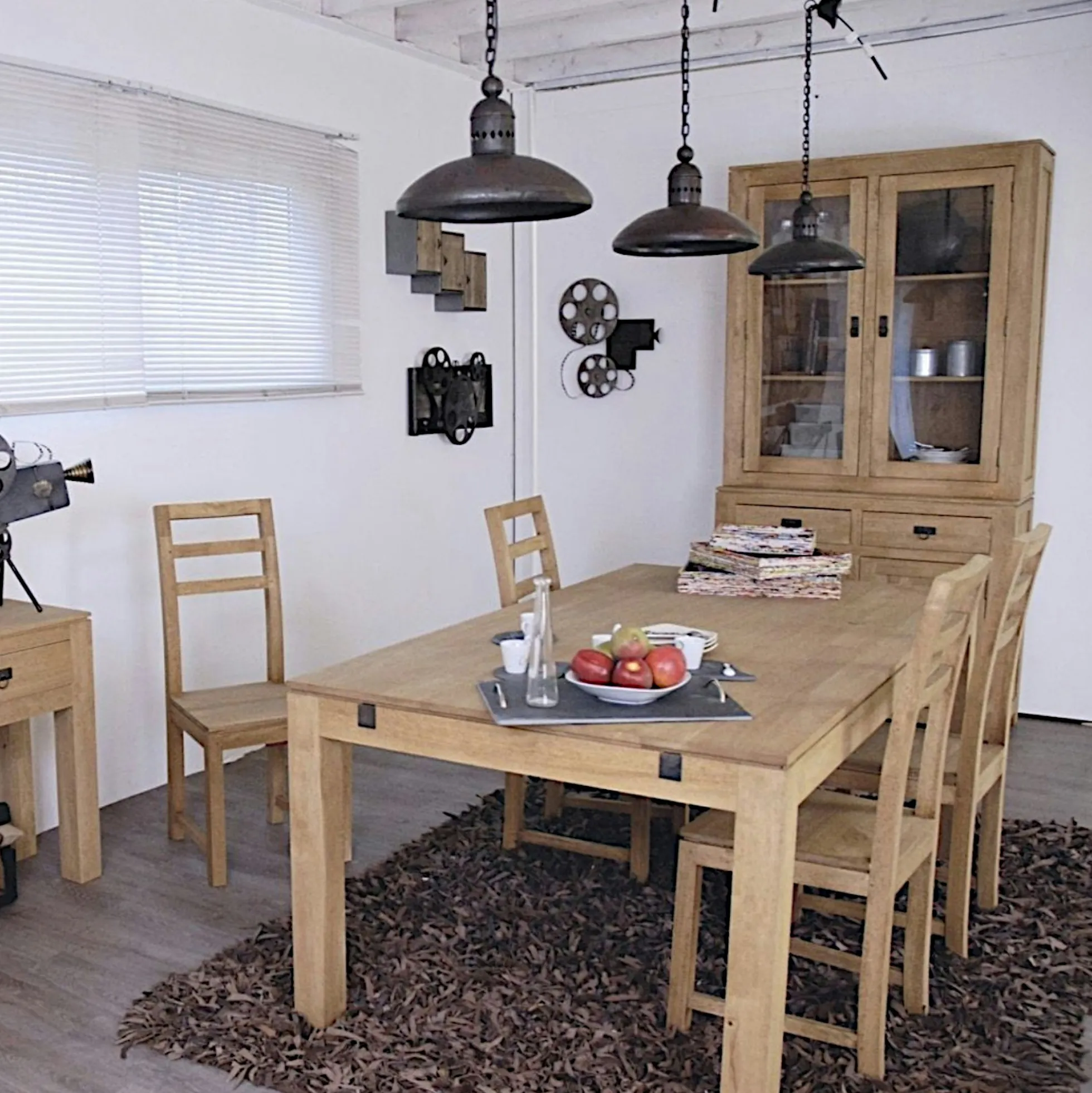 Table repas carrée hévéa 125cm HELENA