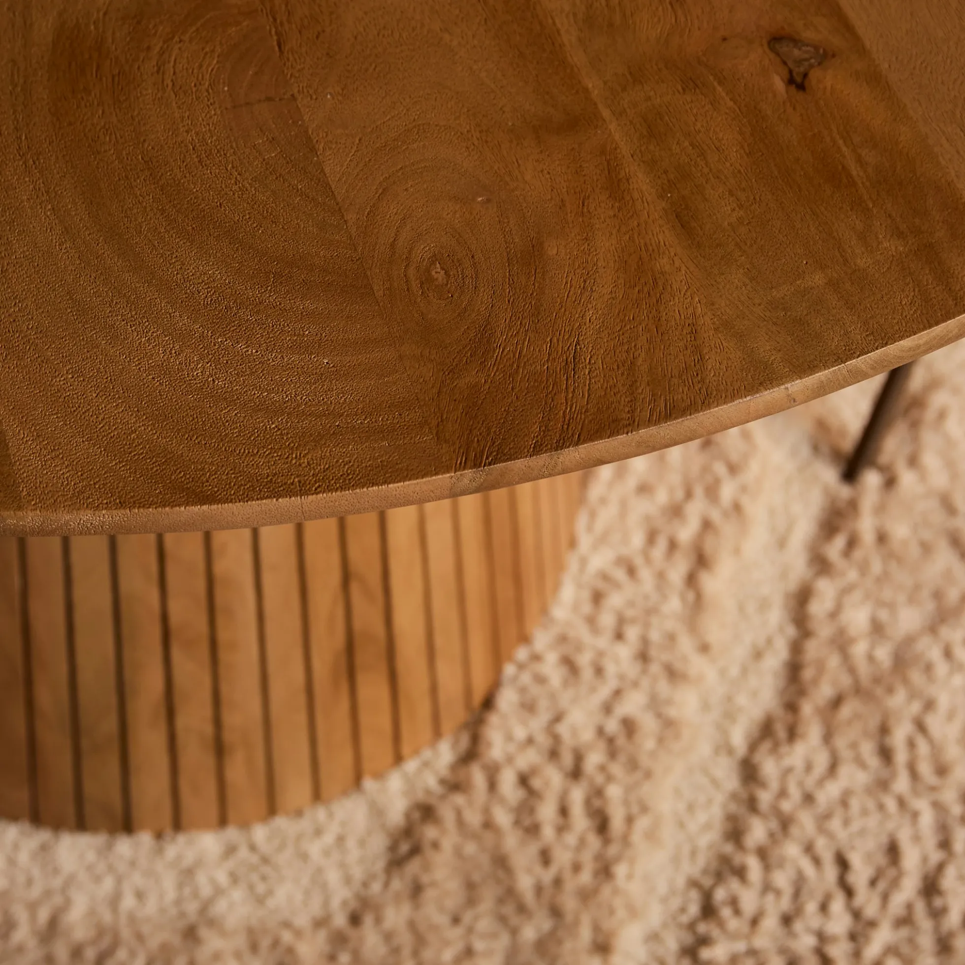 Table ronde bois à pied rainuré Ø150 cm CALERO