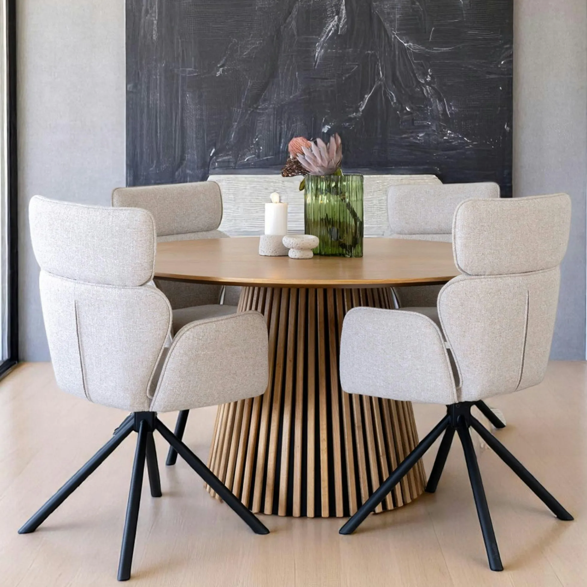 Table ronde en chêne clair avec piètement baguette ø120 cm AMSTERDAM