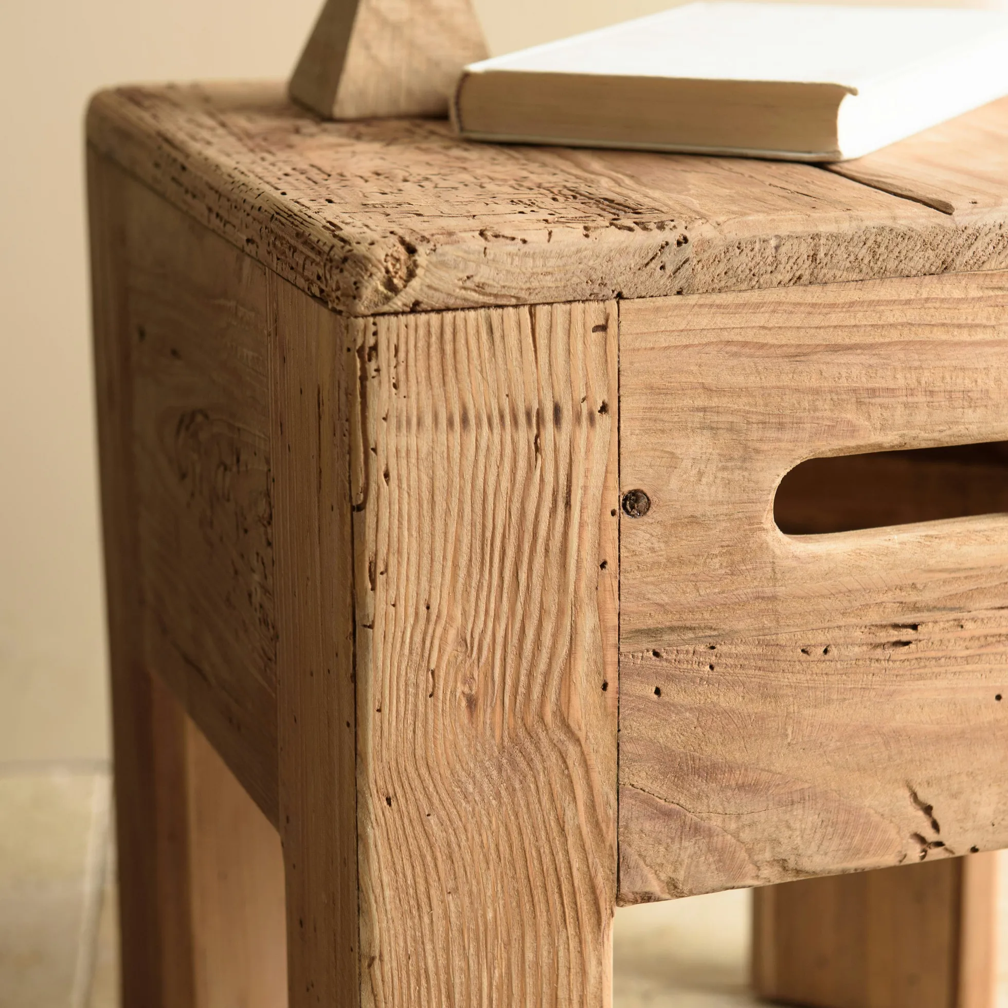 Tabouret / bout de canapé pin recyclé DENVER