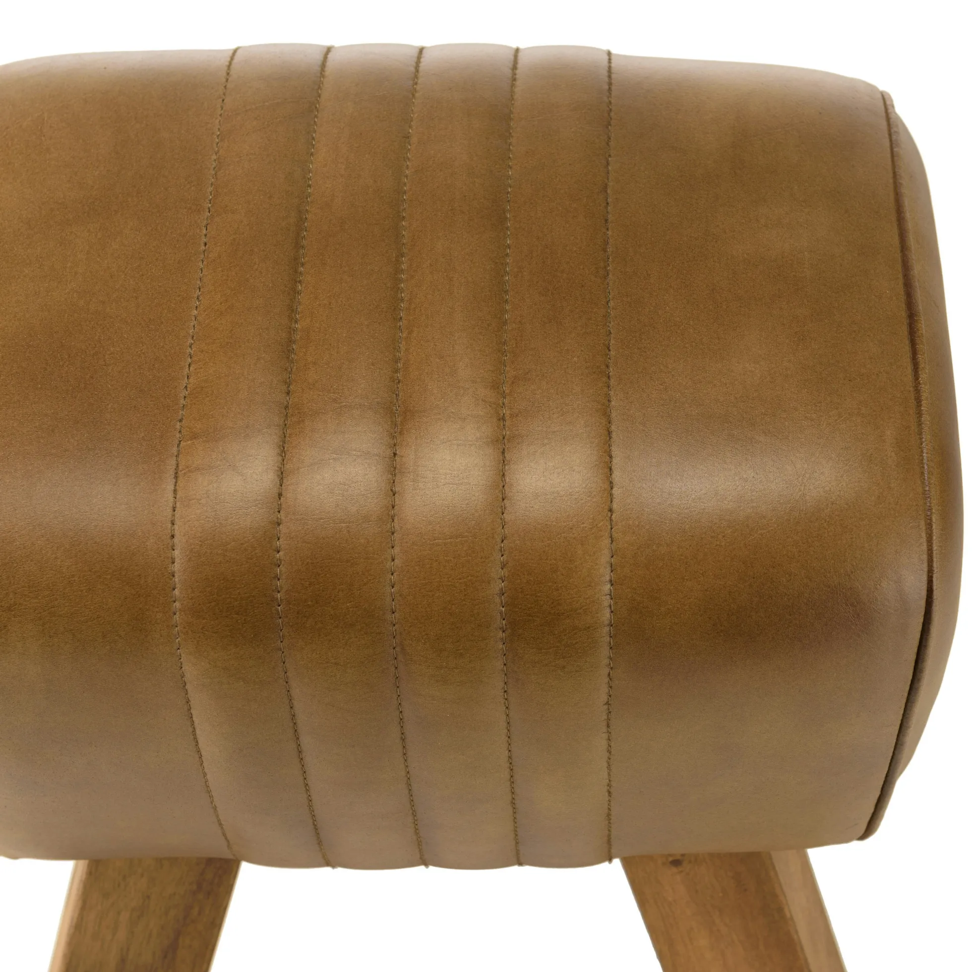 Tabouret cuir havane pieds en bois TIM